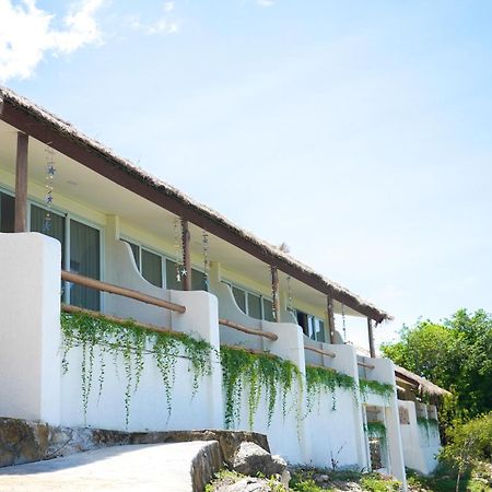 Theodor Hotel Labuan Bajo Exteriör bild